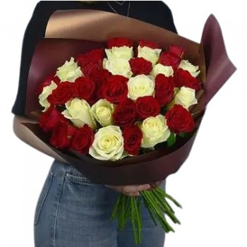 Sarkanas un baltas rozes 50 cm (maināms ziedu daudzums)